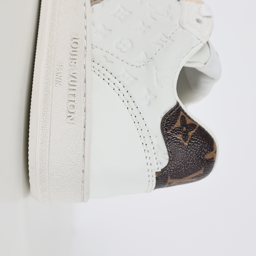 Lw9 路易威登 LOUIS VUITTON STADIUM系列 情侣款 休闲运动鞋小白鞋