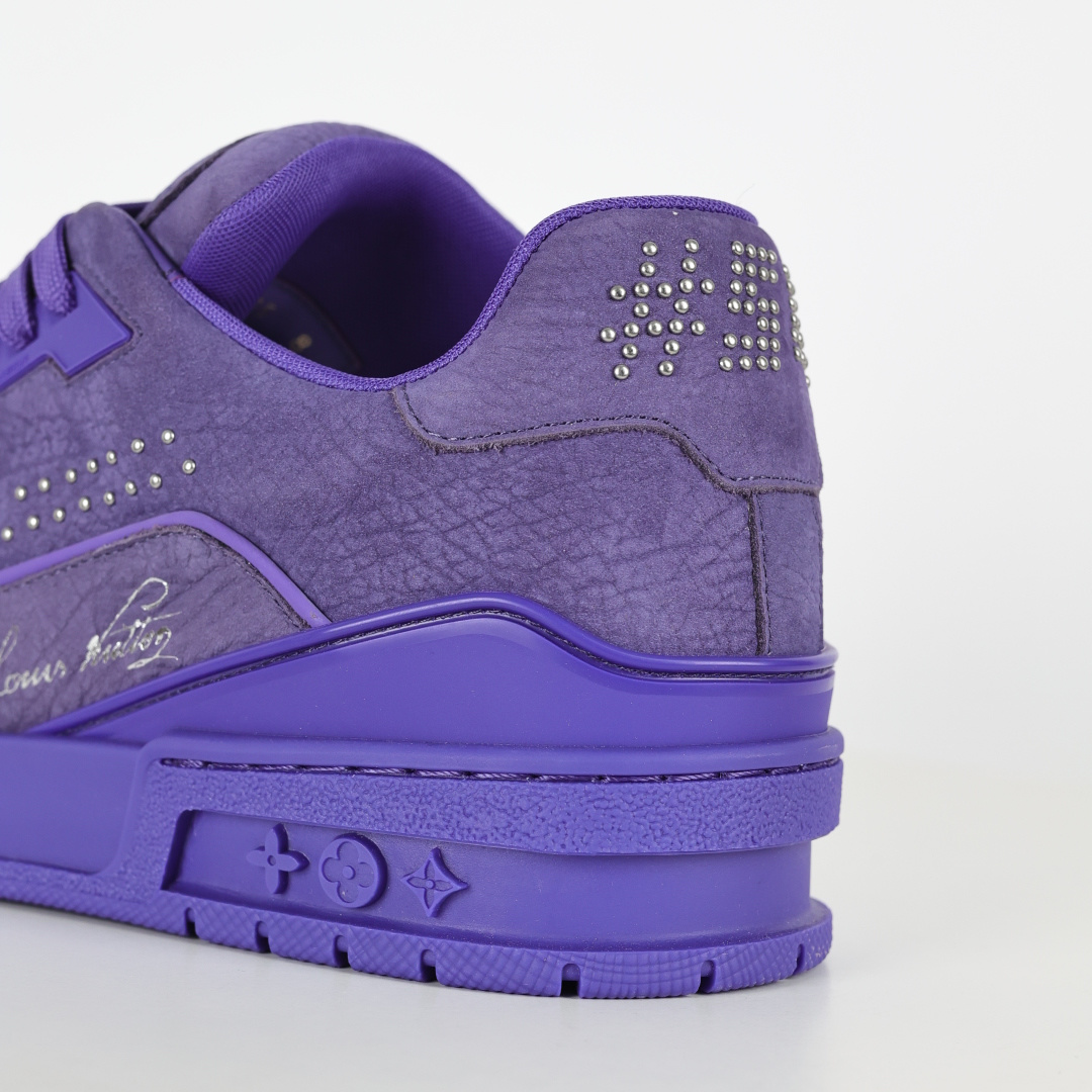 480 X1 东莞 210个配色 市售顶级版本 驴家LV Trainer 原版完美楦型 东莞大厂出产 品控胜过市面百分之95 紫色铆钉配色