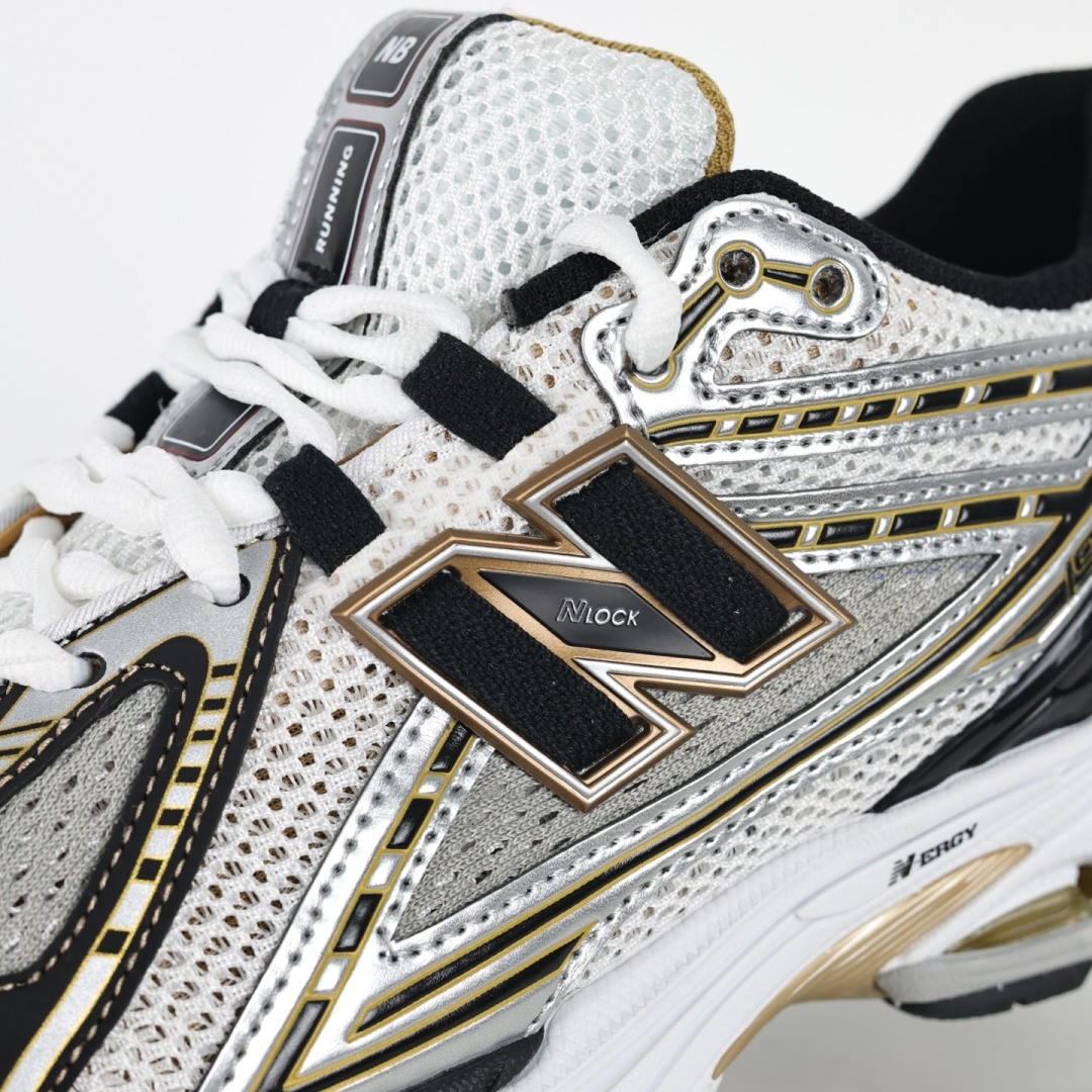 300 纯原 New Balance 新百伦 复古休闲跑步鞋 真