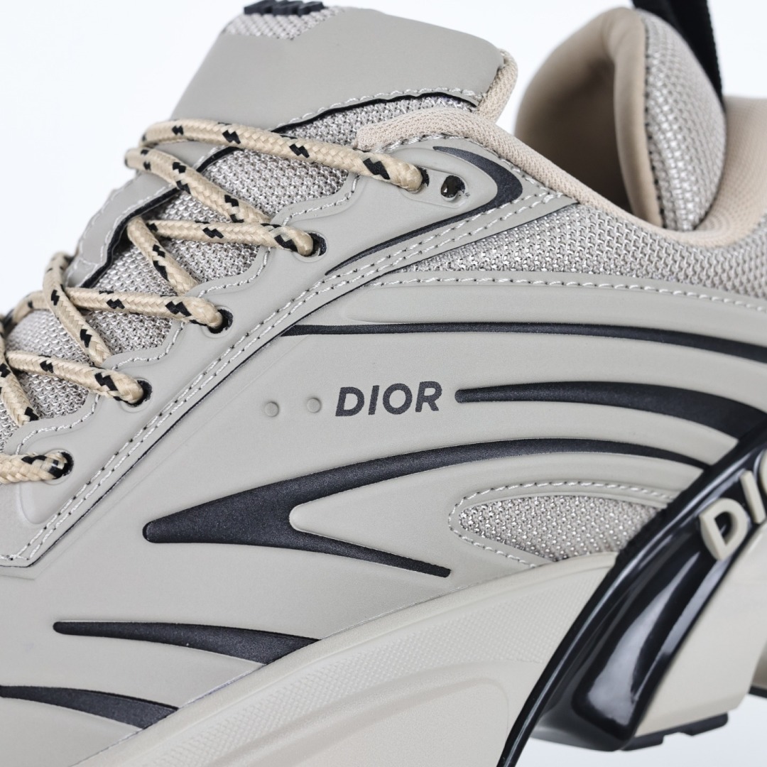 Dior 迪奥 Blade Runner Microfiber Me B44 复古休闲老爹鞋