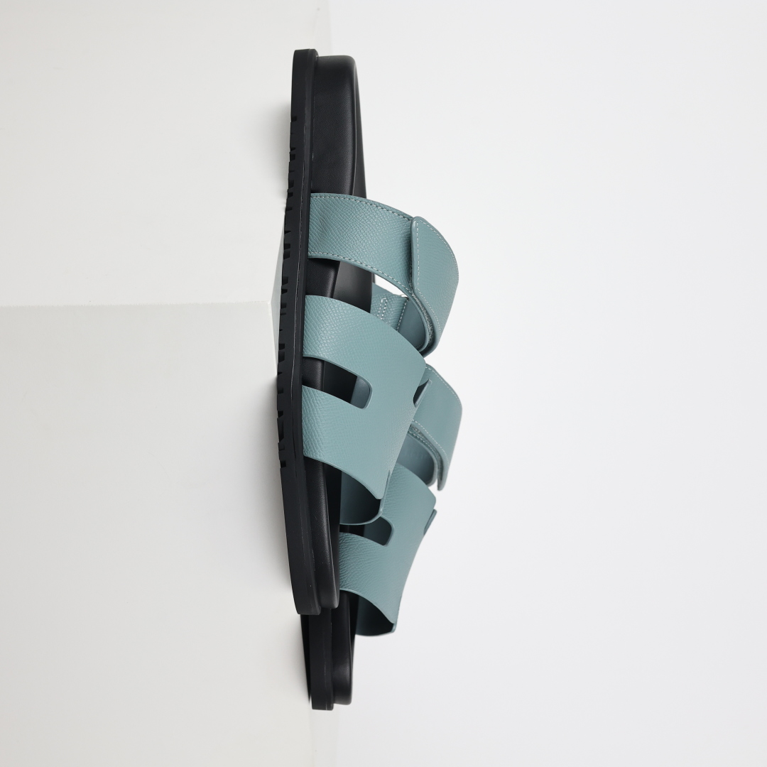 HERMES 爱马仕 Chypre 平底一字拖鞋 经典系列2025 最新经典款拖鞋