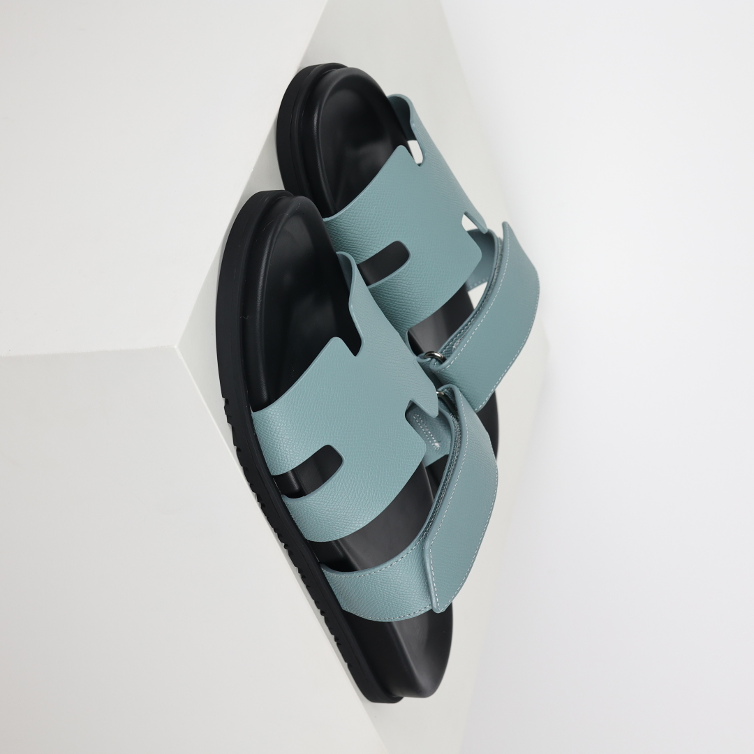 HERMES 爱马仕 Chypre 平底一字拖鞋 经典系列2025 最新经典款拖鞋