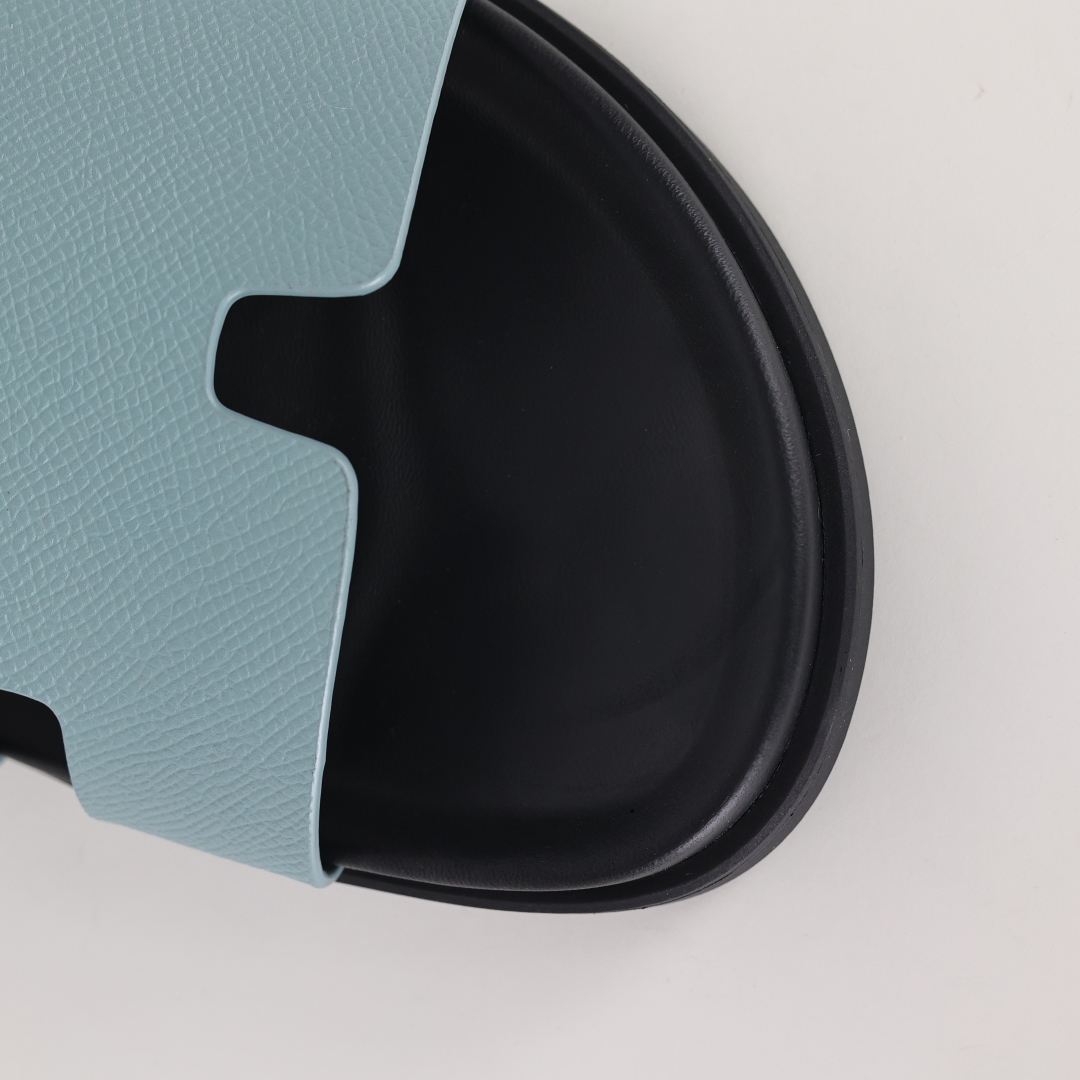 HERMES 爱马仕 Chypre 平底一字拖鞋 经典系列2025 最新经典款拖鞋