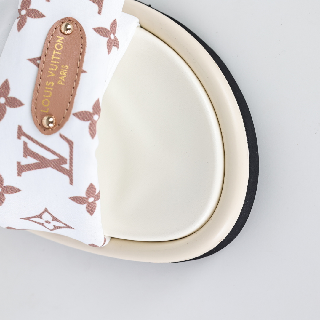 LOUIS VUITTON ｜路易威登2025ss最新春夏款 村上隆/Takashi Murakami x LOUIS Pool Pillow Comfort 皮革 圆头套脚一字拖鞋