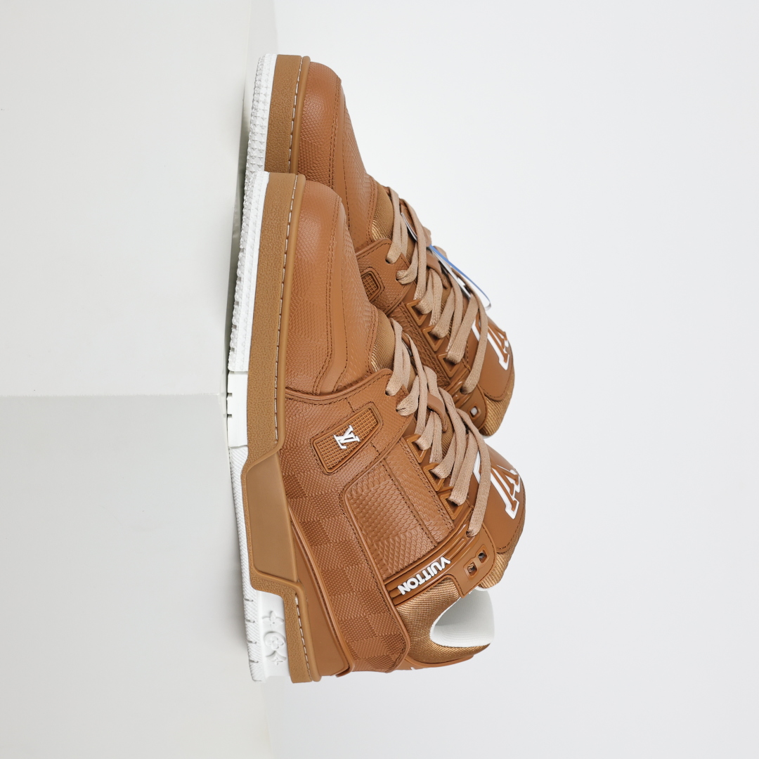
LV trainer 2025限定系列休闲运动篮球鞋 滑板鞋 
代购天花板级别 全套原装飞机盒包装

