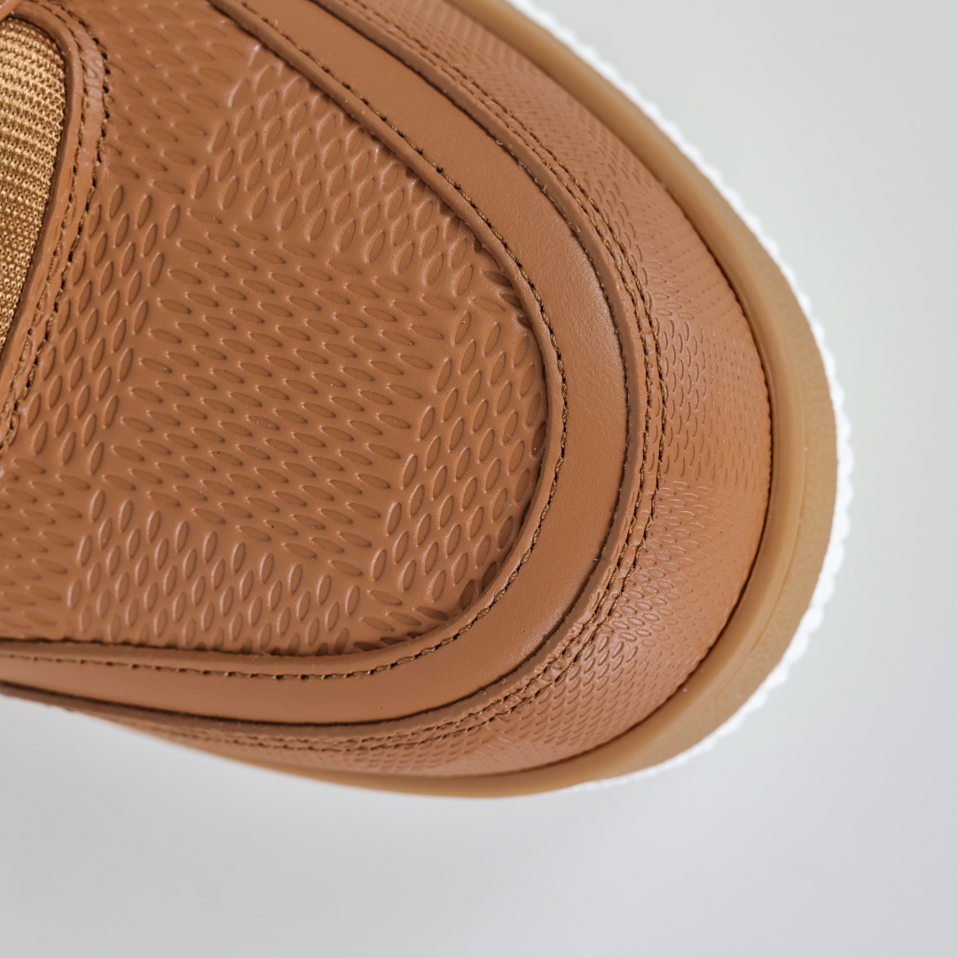 
LV trainer 2025限定系列休闲运动篮球鞋 滑板鞋 
代购天花板级别 全套原装飞机盒包装

