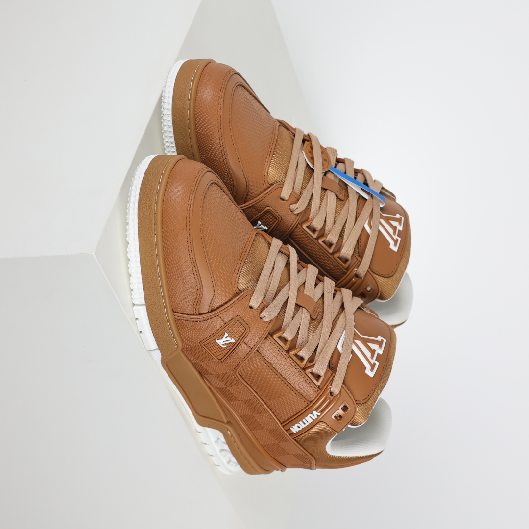
LV trainer 2025限定系列休闲运动篮球鞋 滑板鞋 
代购天花板级别 全套原装飞机盒包装

