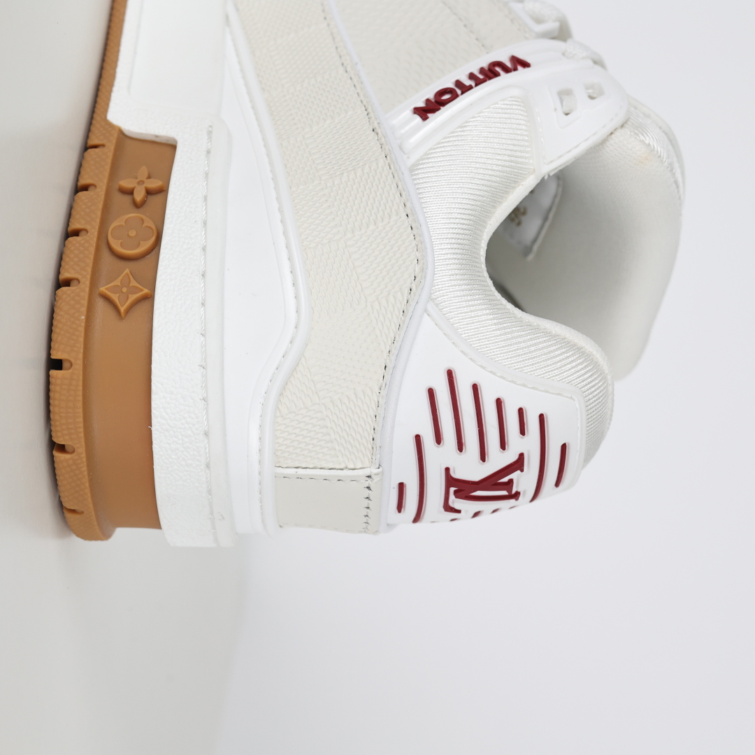 
LV trainer 2025限定系列休闲运动篮球鞋 滑板鞋 
代购天花板级别 全套原装飞机盒包装

