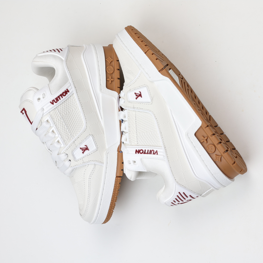 
LV trainer 2025限定系列休闲运动篮球鞋 滑板鞋 
代购天花板级别 全套原装飞机盒包装

