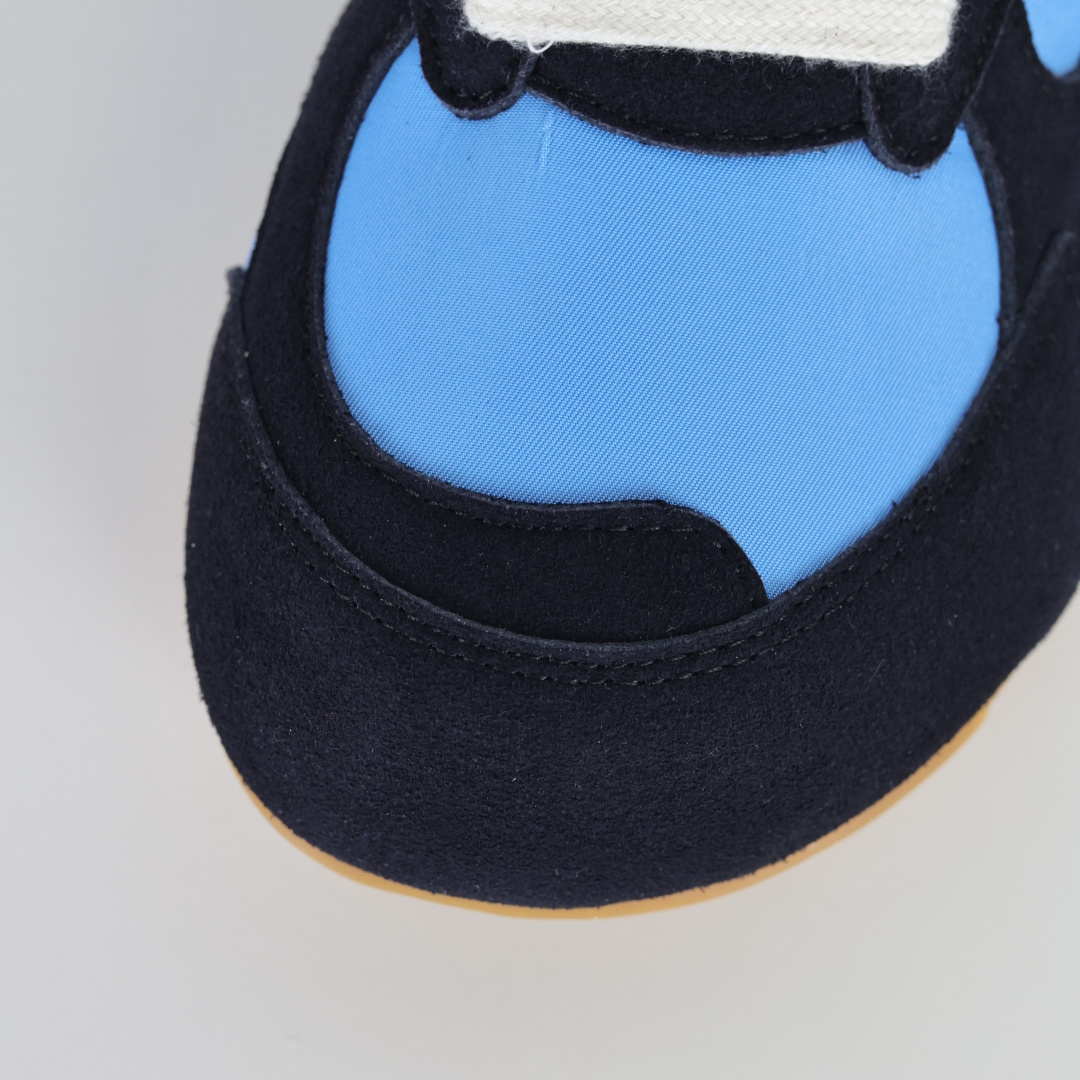 320 意大利奢侈品牌-宝缇嘉/葆蝶家-Bottega Veneta Orbit Lace-up Runner BV葆蝶家时尚休闲王一博同款老爹鞋运动鞋-Chinese UA Cheap High Quatity Brand Clothes Bags handbags Sneakers wholesale wholesaler seller from China Factory suppliers Fashion Clothing Shoes best Quality Beautiful Price 320 意大利奢侈品牌-宝缇嘉/葆蝶家-Bottega Veneta Orbit Lace-up Runner BV葆蝶家时尚休闲王一博同款老爹鞋运动鞋