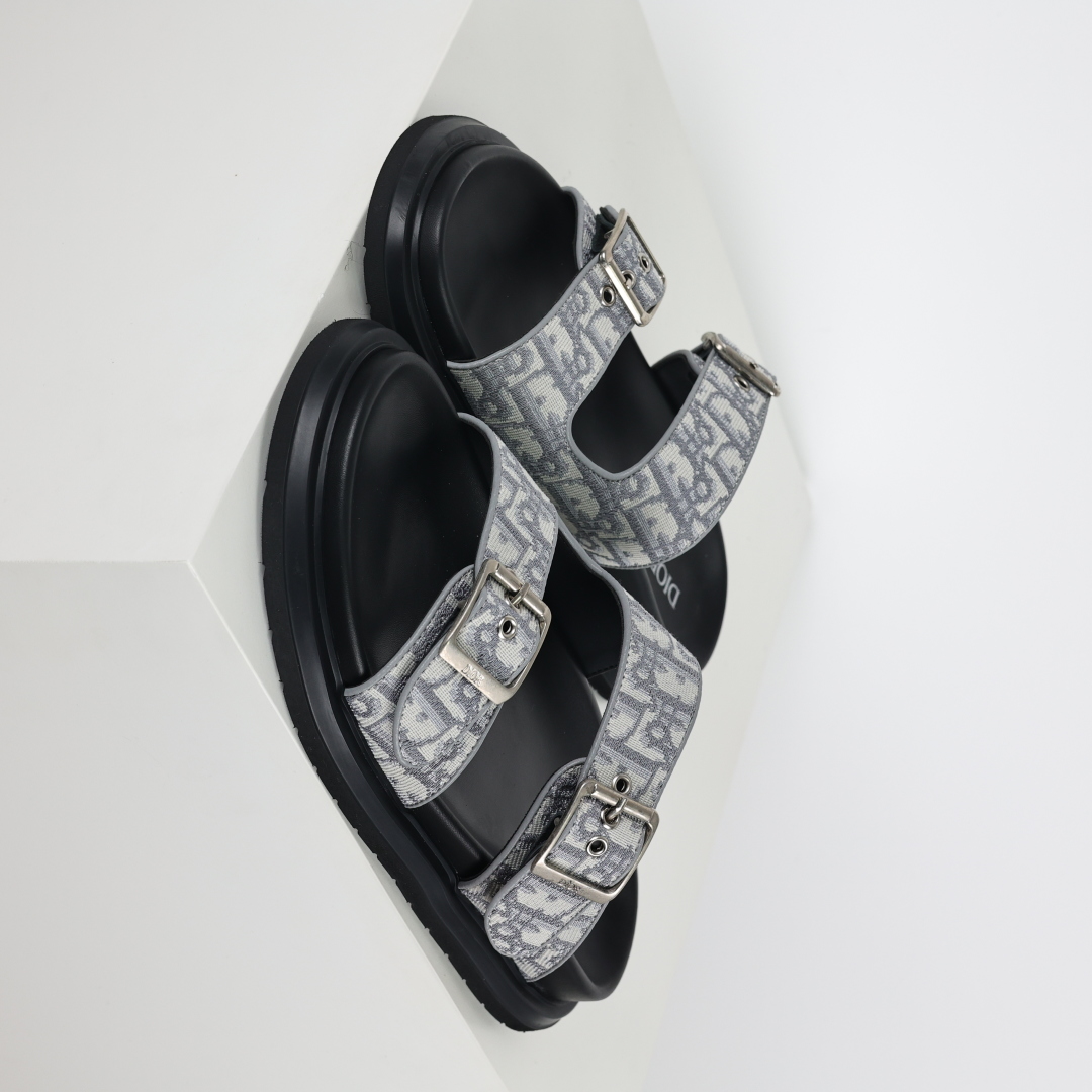 Dior 迪奥 Aqua 圆头平底 牛仔字母印花一字拖鞋 浅灰色-莆田鞋,莆田鞋货源,高仿鞋,高仿鞋货源,安福档口,莆田高仿鞋,莆田鞋批发,高仿鞋批发,莆田高仿运动鞋,高仿运动鞋,莆田运动鞋 Dior 迪奥 Aqua 圆头平底 牛仔字母印花一字拖鞋 浅灰色