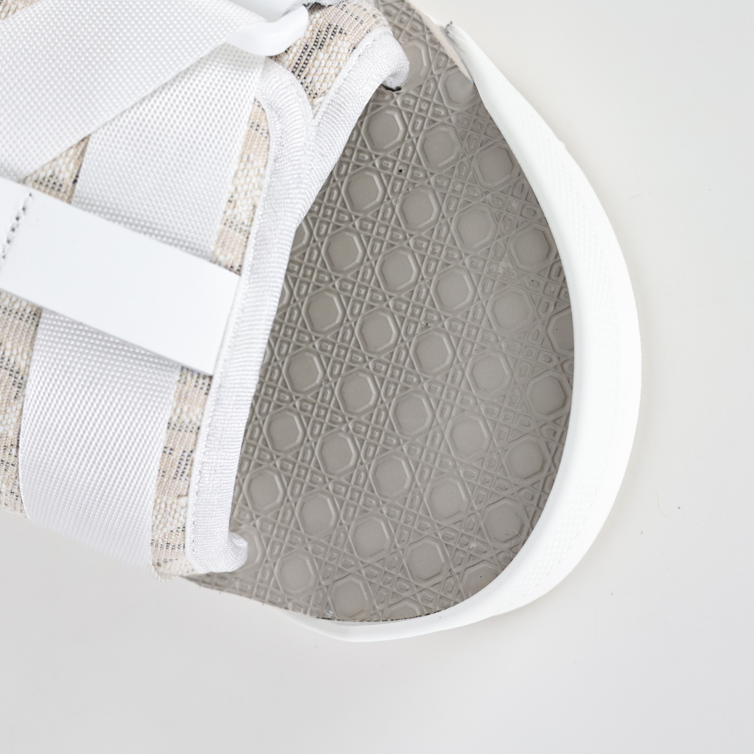 Dior 迪奥 Alpha Obique 电绣时尚拖鞋 白色