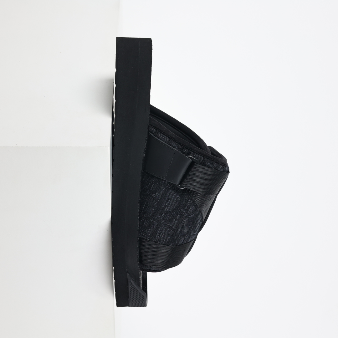 Dior 迪奥 Alpha Obique 电绣时尚拖鞋 此款包头拖鞋 全黑色