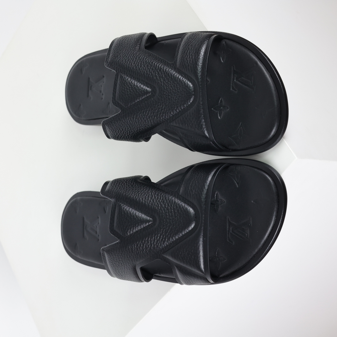 Louis Vuitton Oasis 经典系列2024最新经典款拖鞋款式牛仔布 Lv拖鞋黑色压花