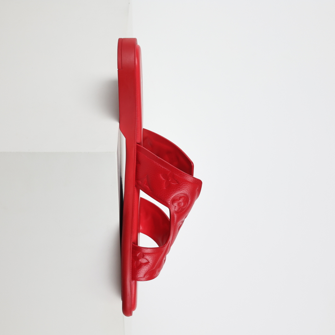 Louis Vuitton Oasis 经典系列2024最新经典款拖鞋款式牛仔布 Lv拖鞋红色压花