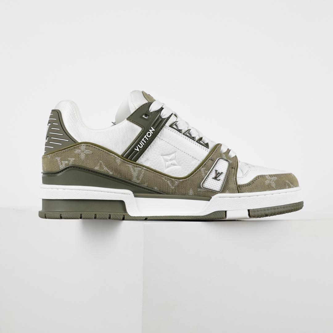 500 X1 东莞纯原 210个配色 市售顶级版本 驴家LV Trainer 牛仔墨绿压花-Chinese UA Cheap High Quatity Brand Clothes Bags handbags Sneakers wholesale wholesaler seller from China Factory suppliers Fashion Clothing Shoes best Quality Beautiful Price 500 X1 东莞纯原 210个配色 市售顶级版本 驴家LV Trainer 牛仔墨绿压花