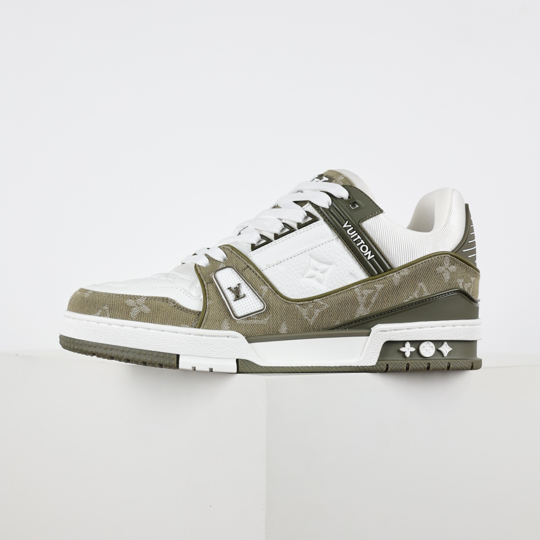 500 X1 东莞纯原 210个配色 市售顶级版本 驴家LV Trainer 牛仔墨绿压花-Chinese UA Cheap High Quatity Brand Clothes Bags handbags Sneakers wholesale wholesaler seller from China Factory suppliers Fashion Clothing Shoes best Quality Beautiful Price 500 X1 东莞纯原 210个配色 市售顶级版本 驴家LV Trainer 牛仔墨绿压花