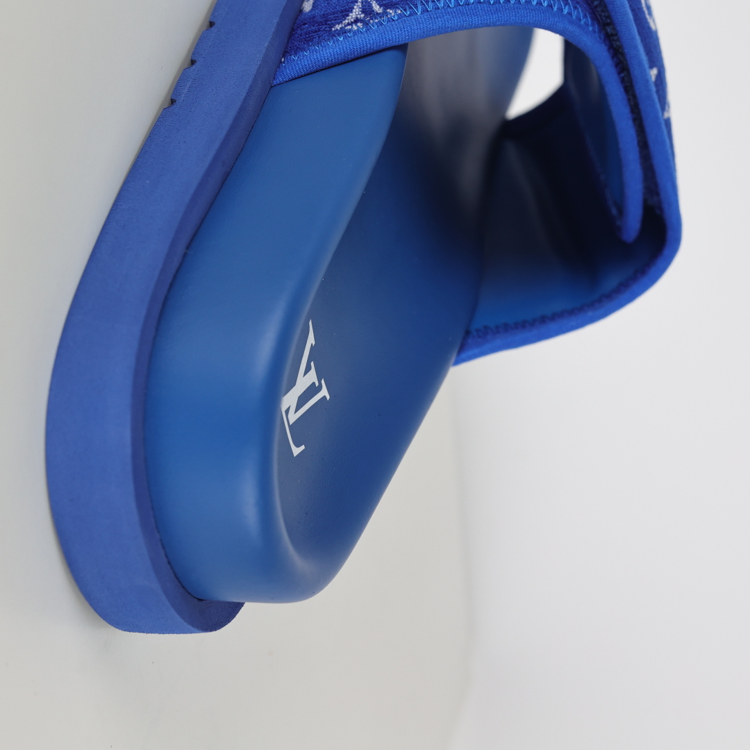 Louis Vuitton Oasis 经典系列2024最新经典款拖鞋款式牛仔布Lv拖鞋蓝色植绒