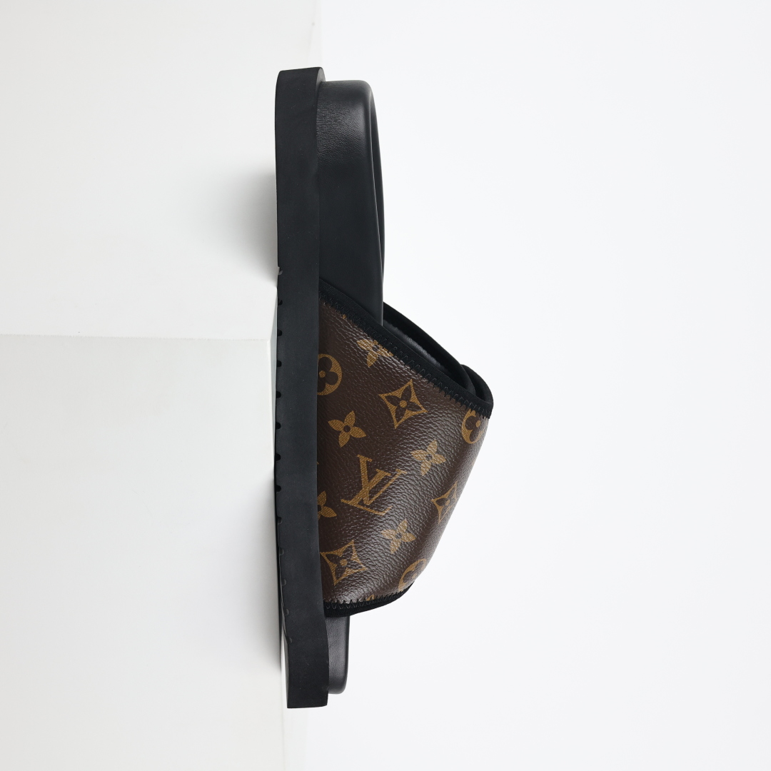 Louis Vuitton Oasis 经典系列2024最新经典款拖鞋款式牛仔布 Lv拖鞋黑咖色