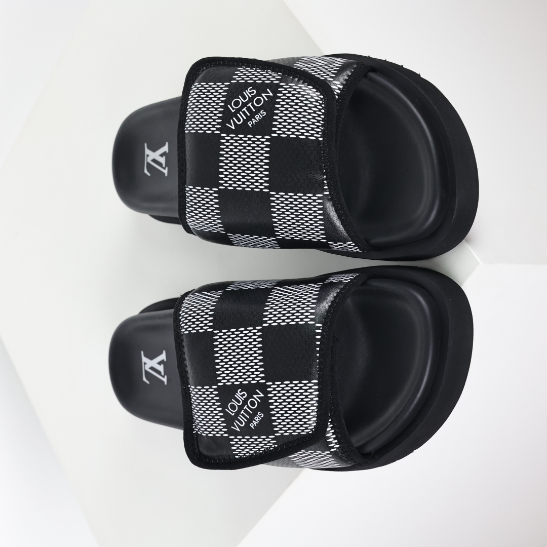 Louis Vuitton Oasis 经典系列2024最新经典款拖鞋款式牛仔布Lv拖鞋黑色格子