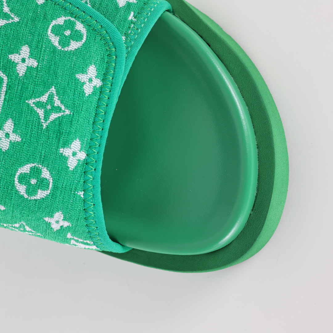 Louis Vuitton Oasis 经典系列2024最新经典款拖鞋款式牛仔布 Lv拖鞋绿色植绒