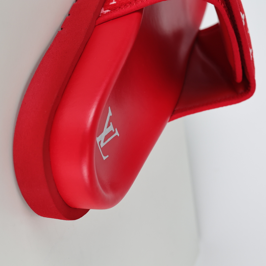 Louis Vuitton Oasis 经典系列2024最新经典款拖鞋款式牛仔布 Lv拖鞋红植绒