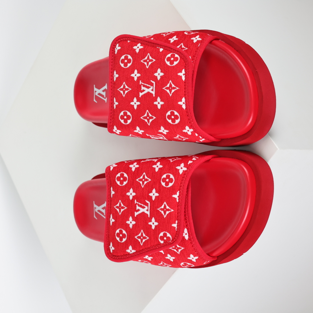 Louis Vuitton Oasis 经典系列2024最新经典款拖鞋款式牛仔布 Lv拖鞋红植绒