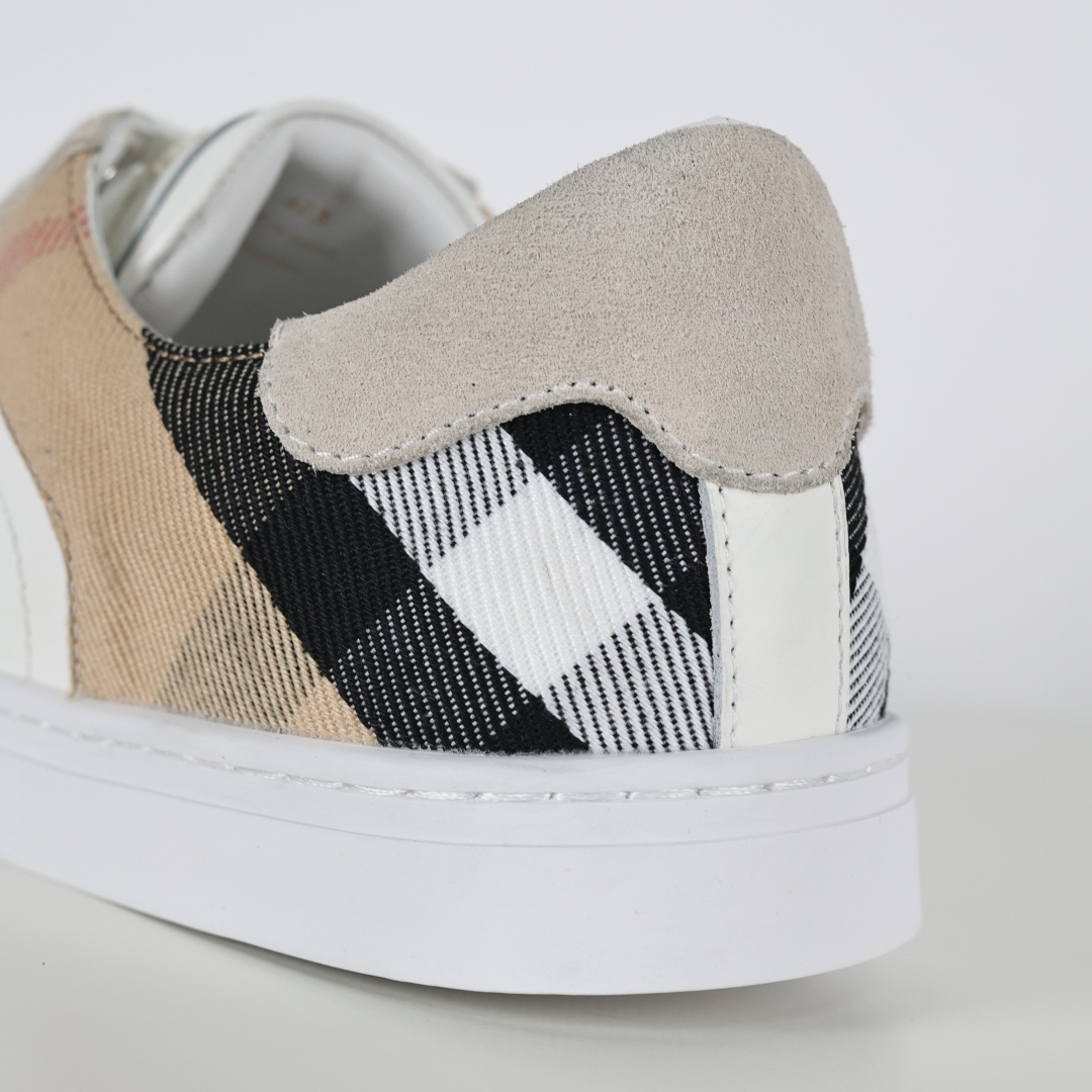 500 X1 东莞纯原 原版开发 顶级版本 巴宝莉经典款小白鞋 巴宝莉板鞋 白色-Chinese UA Cheap High Quatity Brand Clothes Bags handbags Sneakers wholesale wholesaler seller from China Factory suppliers Fashion Clothing Shoes best Quality Beautiful Price 500 X1 东莞纯原 原版开发 顶级版本 巴宝莉经典款小白鞋 巴宝莉板鞋 白色