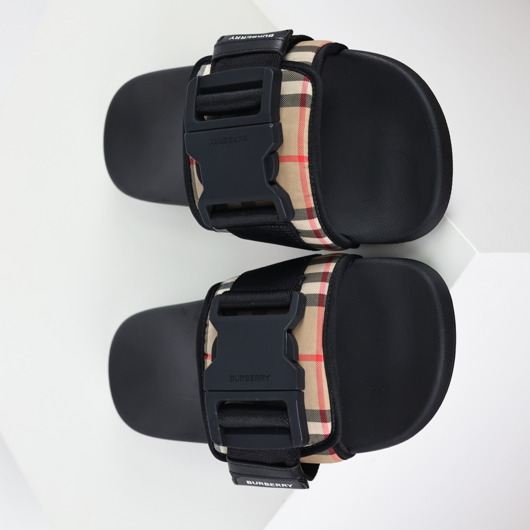 巴宝莉拖鞋 黑老花-莆田鞋,莆田鞋货源,高仿鞋,高仿鞋货源,安福档口,莆田高仿鞋,莆田鞋批发,高仿鞋批发,莆田高仿运动鞋,高仿运动鞋,莆田运动鞋 巴宝莉拖鞋 黑老花