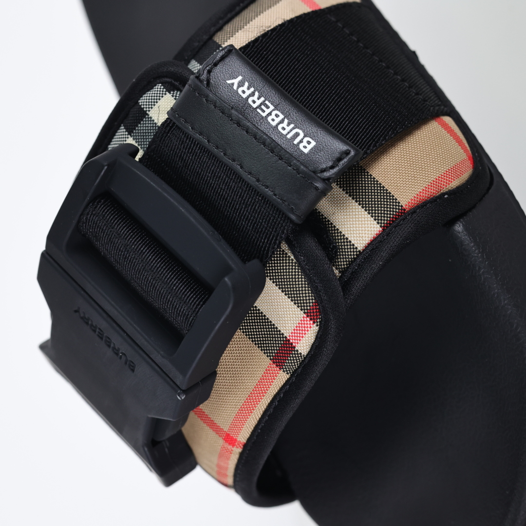 巴宝莉拖鞋 黑老花-莆田鞋,莆田鞋货源,高仿鞋,高仿鞋货源,安福档口,莆田高仿鞋,莆田鞋批发,高仿鞋批发,莆田高仿运动鞋,高仿运动鞋,莆田运动鞋 巴宝莉拖鞋 黑老花