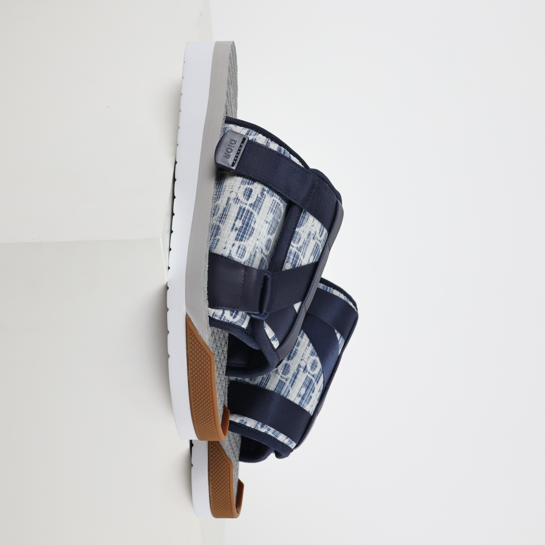 Dior 迪奥 Alpha Obique 电绣时尚拖鞋 包头拖鞋 蓝色-莆田鞋,莆田鞋货源,高仿鞋,高仿鞋货源,安福档口,莆田高仿鞋,莆田鞋批发,高仿鞋批发,莆田高仿运动鞋,高仿运动鞋,莆田运动鞋 Dior 迪奥 Alpha Obique 电绣时尚拖鞋 包头拖鞋 蓝色