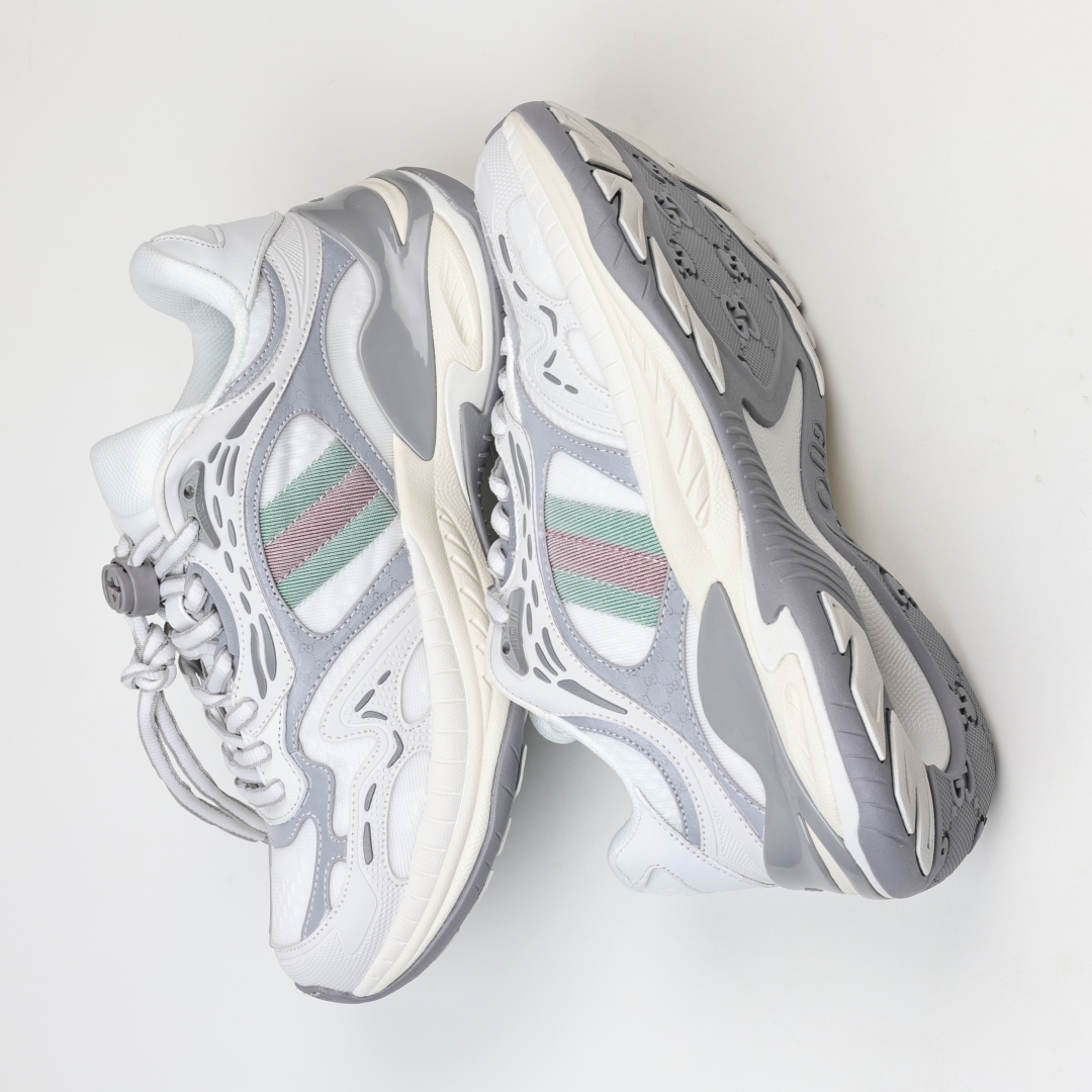 
纯原 GUCCI 古驰皮革圆头抽绳低帮生活休闲鞋 Gucci（古驰）是源于意大利的时装奢饰品牌，是全球