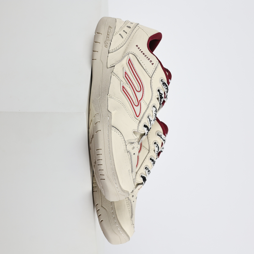 Balenciaga 巴黎世家 Hamptons 手工做旧款 牛皮革 复古圆头系带低帮休闲鞋