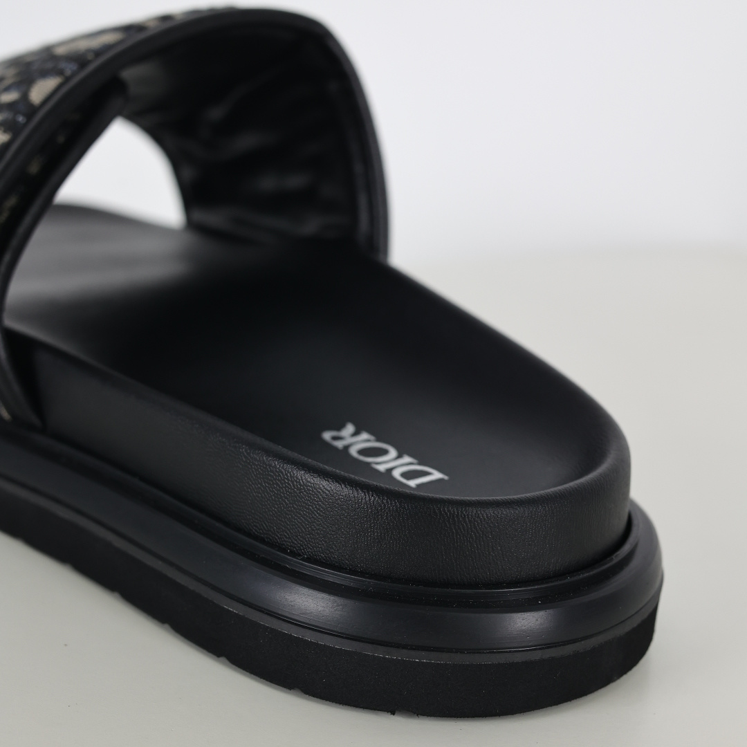 250 Dior 迪奥 最新款 Dioriviera Dw 圆头套穿一字拖鞋 厚底 拖鞋