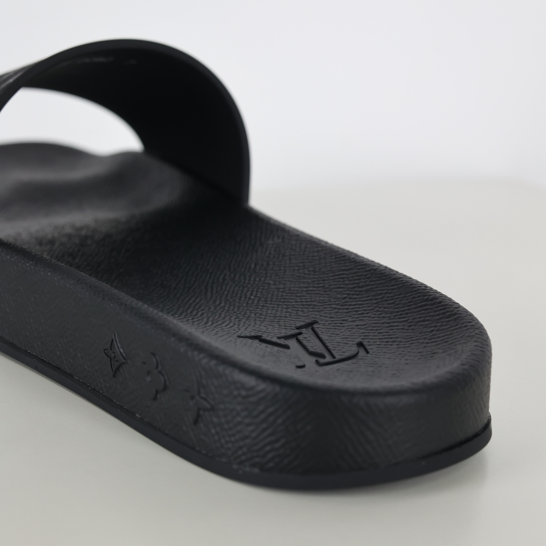 220 经典压花系列传承Trainer设计 今年绝比小爆款系列 高端零售可主推款