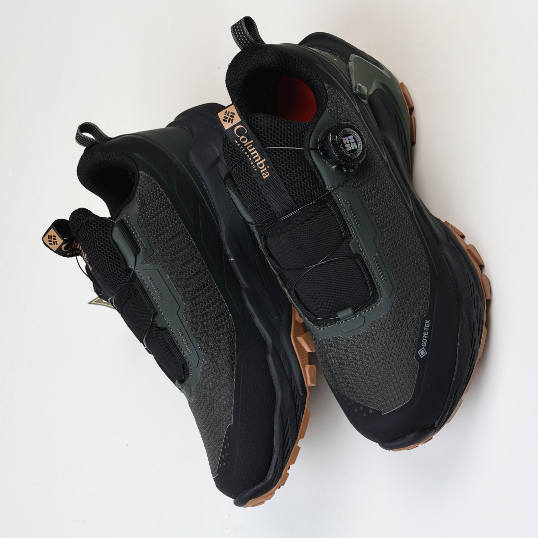 Columbia哥伦比亚 Crestwood 牛皮 Outdoors Hiking Walking 减震