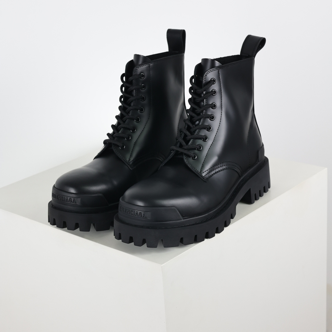 540 油亮牛皮马丁靴 巴黎世家BALENCIAGA Men's Leather boots 大头米奇风真皮德比休闲厚底皮鞋-Chinese UA Cheap High Quatity Brand Clothes Bags handbags Sneakers wholesale wholesaler seller from China Factory suppliers Fashion Clothing Shoes best Quality Beautiful Price 540 油亮牛皮马丁靴 巴黎世家BALENCIAGA Men's Leather boots 大头米奇风真皮德比休闲厚底皮鞋