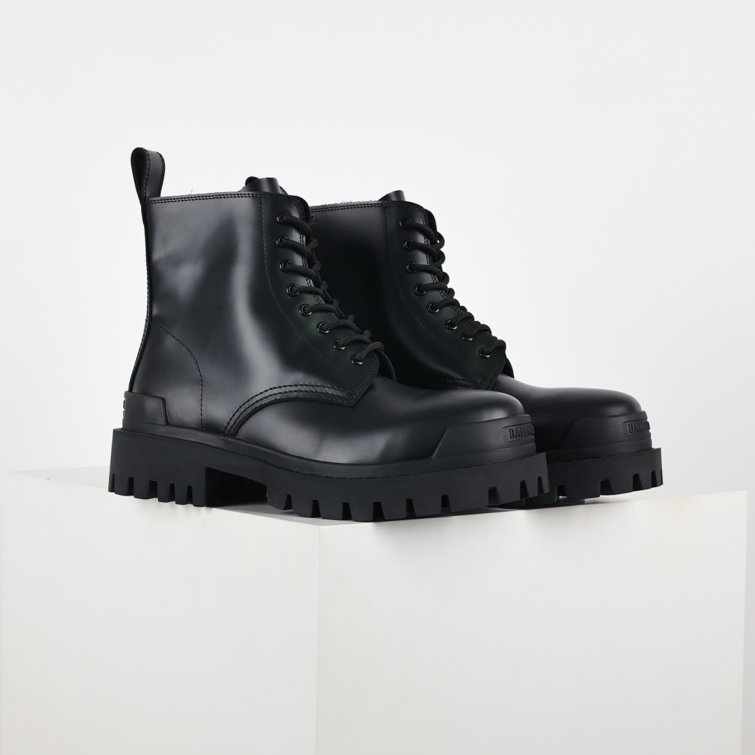 540 油亮牛皮马丁靴 巴黎世家BALENCIAGA Men's Leather boots 大头米奇风真皮德比休闲厚底皮鞋-Chinese UA Cheap High Quatity Brand Clothes Bags handbags Sneakers wholesale wholesaler seller from China Factory suppliers Fashion Clothing Shoes best Quality Beautiful Price 540 油亮牛皮马丁靴 巴黎世家BALENCIAGA Men's Leather boots 大头米奇风真皮德比休闲厚底皮鞋