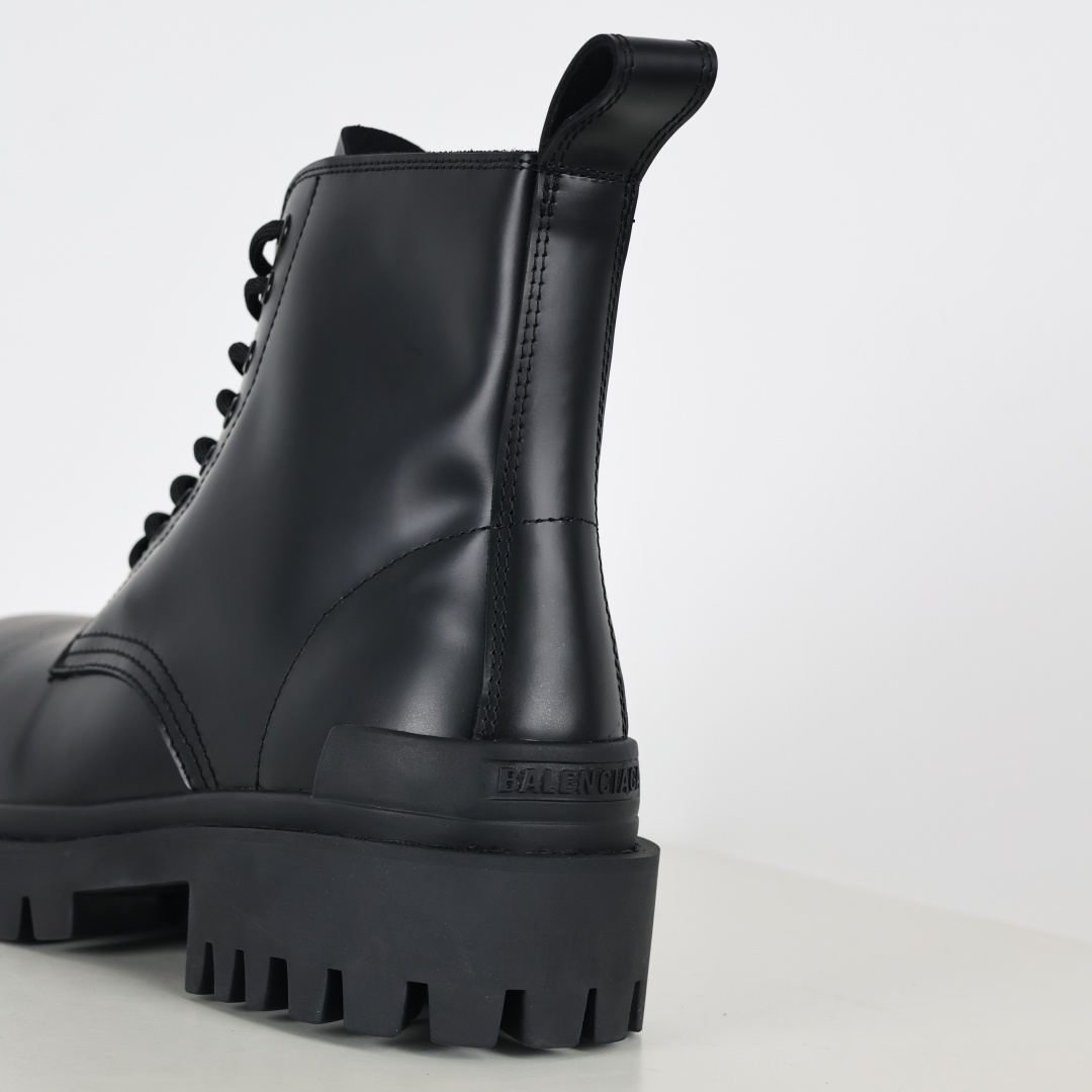540 油亮牛皮马丁靴 巴黎世家BALENCIAGA Men's Leather boots 大头米奇风真皮德比休闲厚底皮鞋-Chinese UA Cheap High Quatity Brand Clothes Bags handbags Sneakers wholesale wholesaler seller from China Factory suppliers Fashion Clothing Shoes best Quality Beautiful Price 540 油亮牛皮马丁靴 巴黎世家BALENCIAGA Men's Leather boots 大头米奇风真皮德比休闲厚底皮鞋