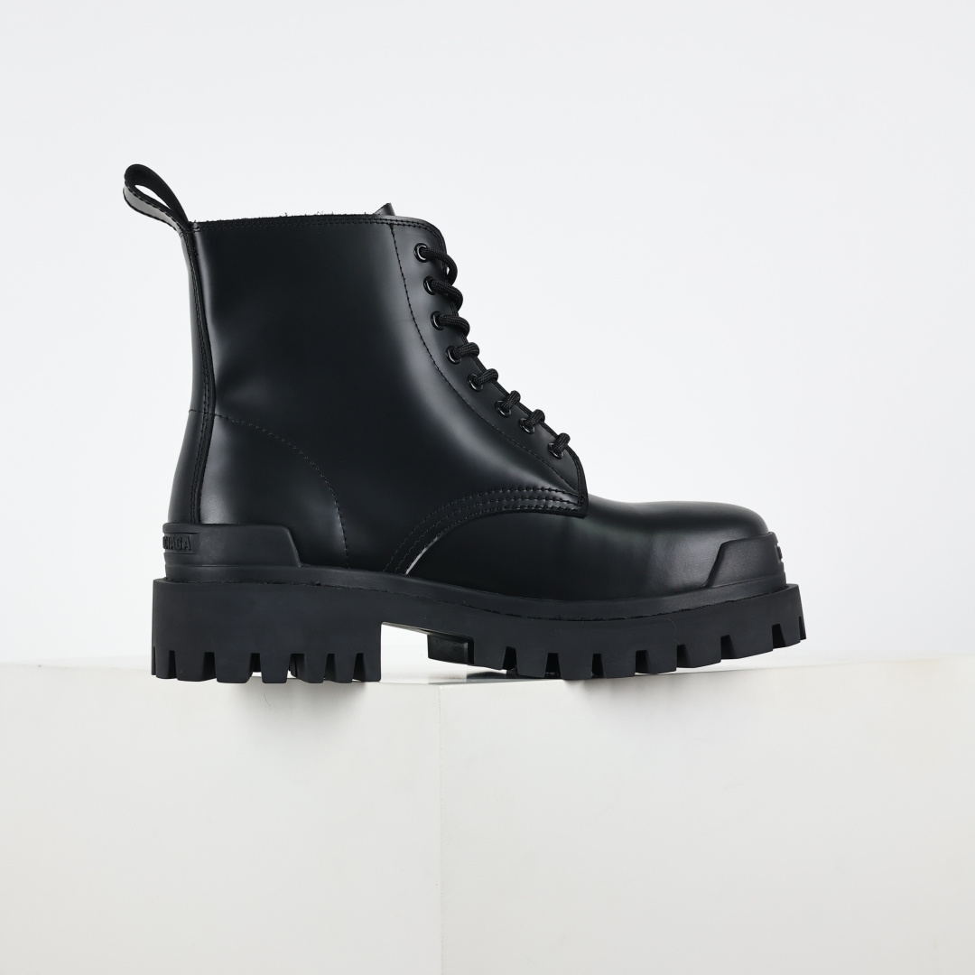 540 油亮牛皮马丁靴 巴黎世家BALENCIAGA Men's Leather boots 大头米奇风真皮德比休闲厚底皮鞋-Chinese UA Cheap High Quatity Brand Clothes Bags handbags Sneakers wholesale wholesaler seller from China Factory suppliers Fashion Clothing Shoes best Quality Beautiful Price 540 油亮牛皮马丁靴 巴黎世家BALENCIAGA Men's Leather boots 大头米奇风真皮德比休闲厚底皮鞋