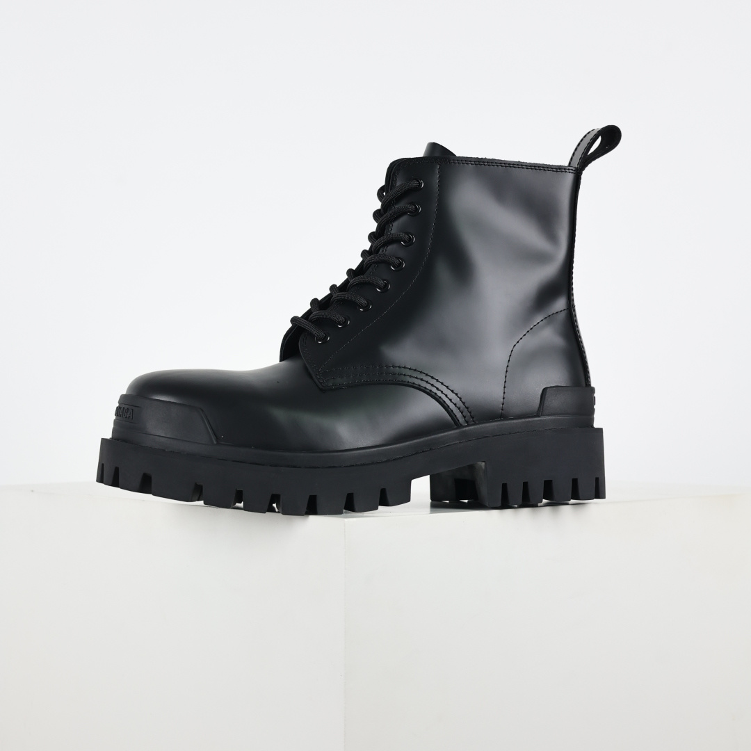 540 油亮牛皮马丁靴 巴黎世家BALENCIAGA Men's Leather boots 大头米奇风真皮德比休闲厚底皮鞋-Chinese UA Cheap High Quatity Brand Clothes Bags handbags Sneakers wholesale wholesaler seller from China Factory suppliers Fashion Clothing Shoes best Quality Beautiful Price 540 油亮牛皮马丁靴 巴黎世家BALENCIAGA Men's Leather boots 大头米奇风真皮德比休闲厚底皮鞋