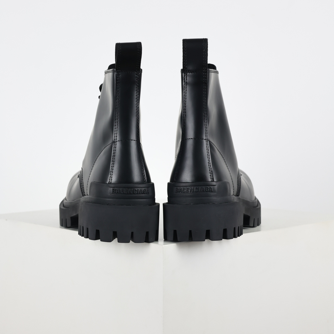 540 油亮牛皮马丁靴 巴黎世家BALENCIAGA Men's Leather boots 大头米奇风真皮德比休闲厚底皮鞋-Chinese UA Cheap High Quatity Brand Clothes Bags handbags Sneakers wholesale wholesaler seller from China Factory suppliers Fashion Clothing Shoes best Quality Beautiful Price 540 油亮牛皮马丁靴 巴黎世家BALENCIAGA Men's Leather boots 大头米奇风真皮德比休闲厚底皮鞋