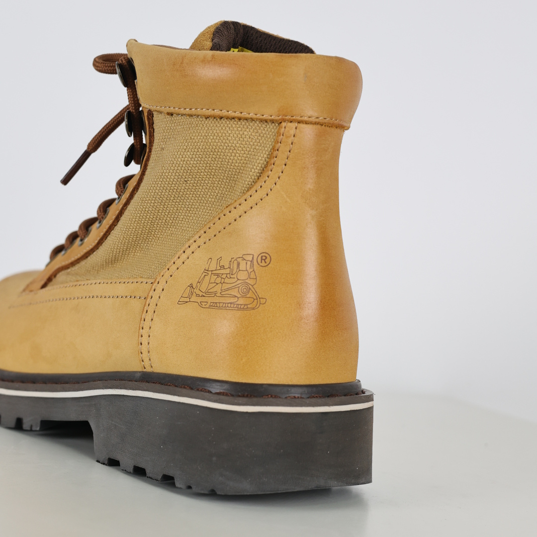 290 CAT WP系列 休闲城市机能耐磨高帮户外靴 男款棕黄色