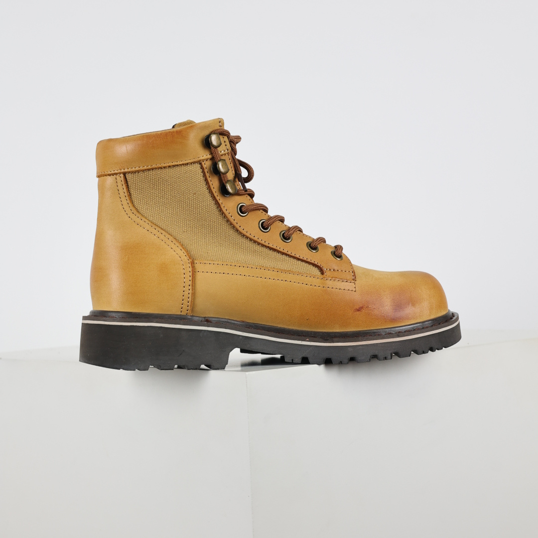 290 CAT WP系列 休闲城市机能耐磨高帮户外靴 男款棕黄色