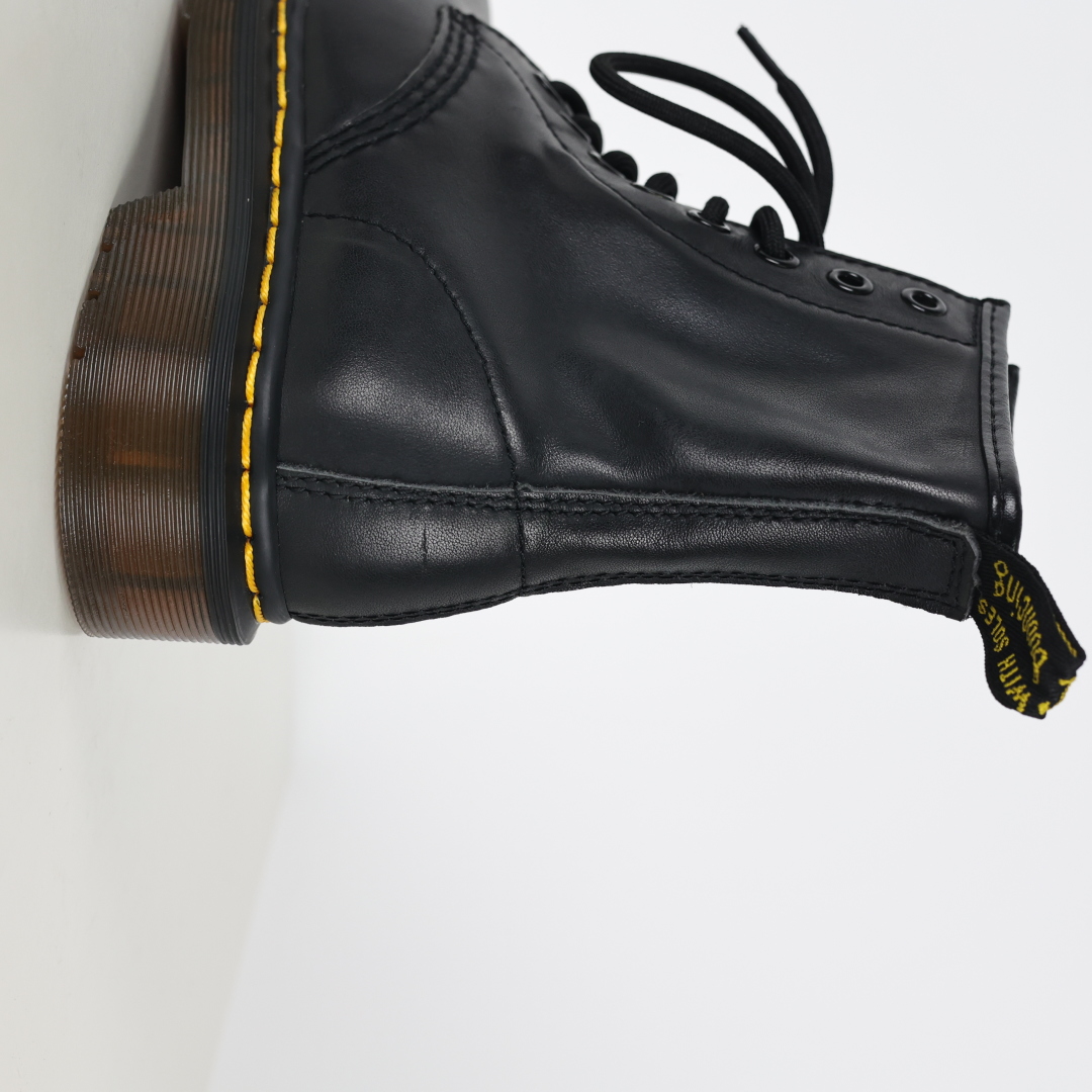 Dr.martens 马丁靴 1460系列 代工厂正品订单 八孔高帮软皮公司规格 原材生产 与国内各大网