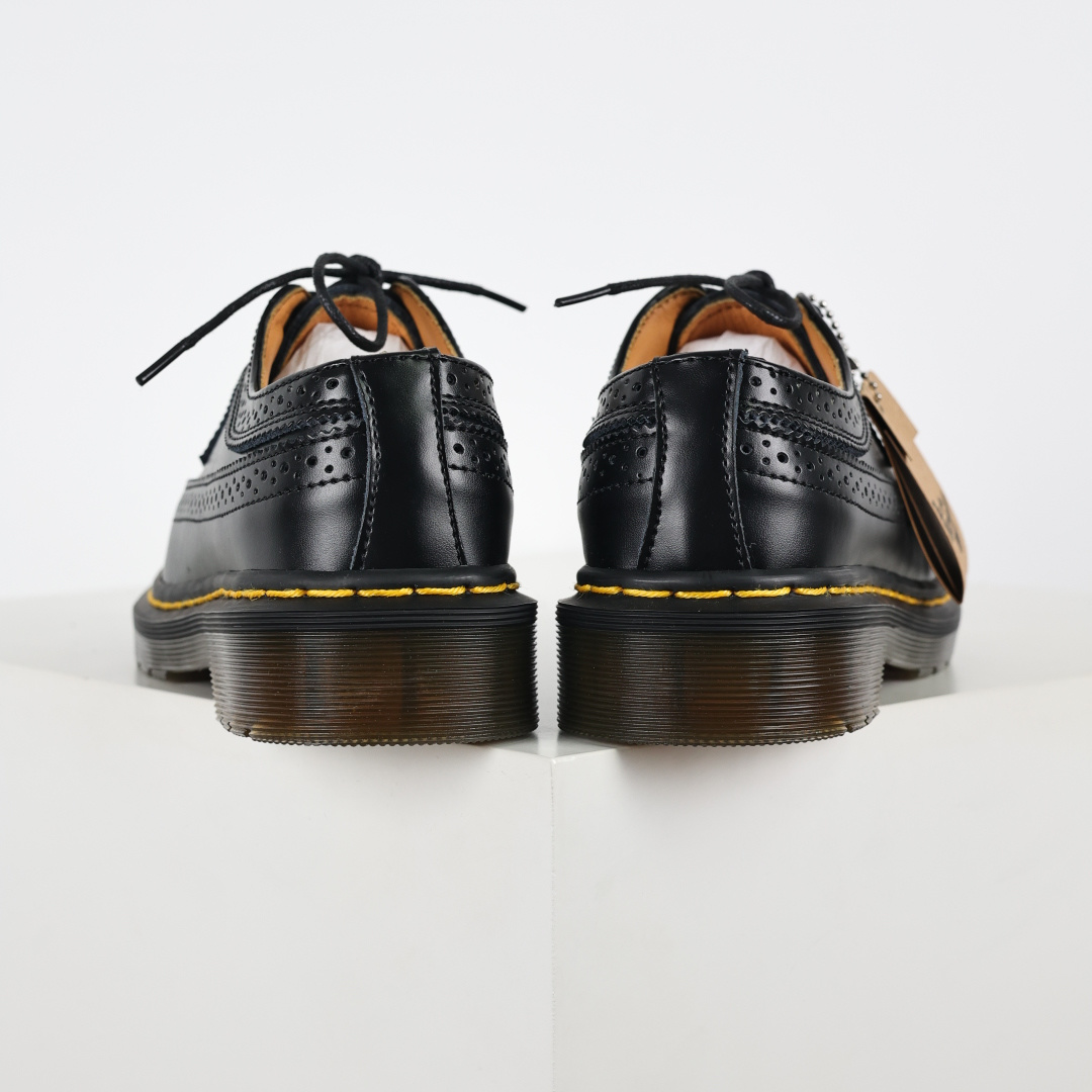 210 Dr.martens 马丁靴 3989 低帮三孔布洛克系列 三孔低帮-Chinese UA Cheap High Quatity Brand Clothes Bags handbags Sneakers wholesale wholesaler seller from China Factory suppliers Fashion Clothing Shoes best Quality Beautiful Price 210 Dr.martens 马丁靴 3989 低帮三孔布洛克系列 三孔低帮