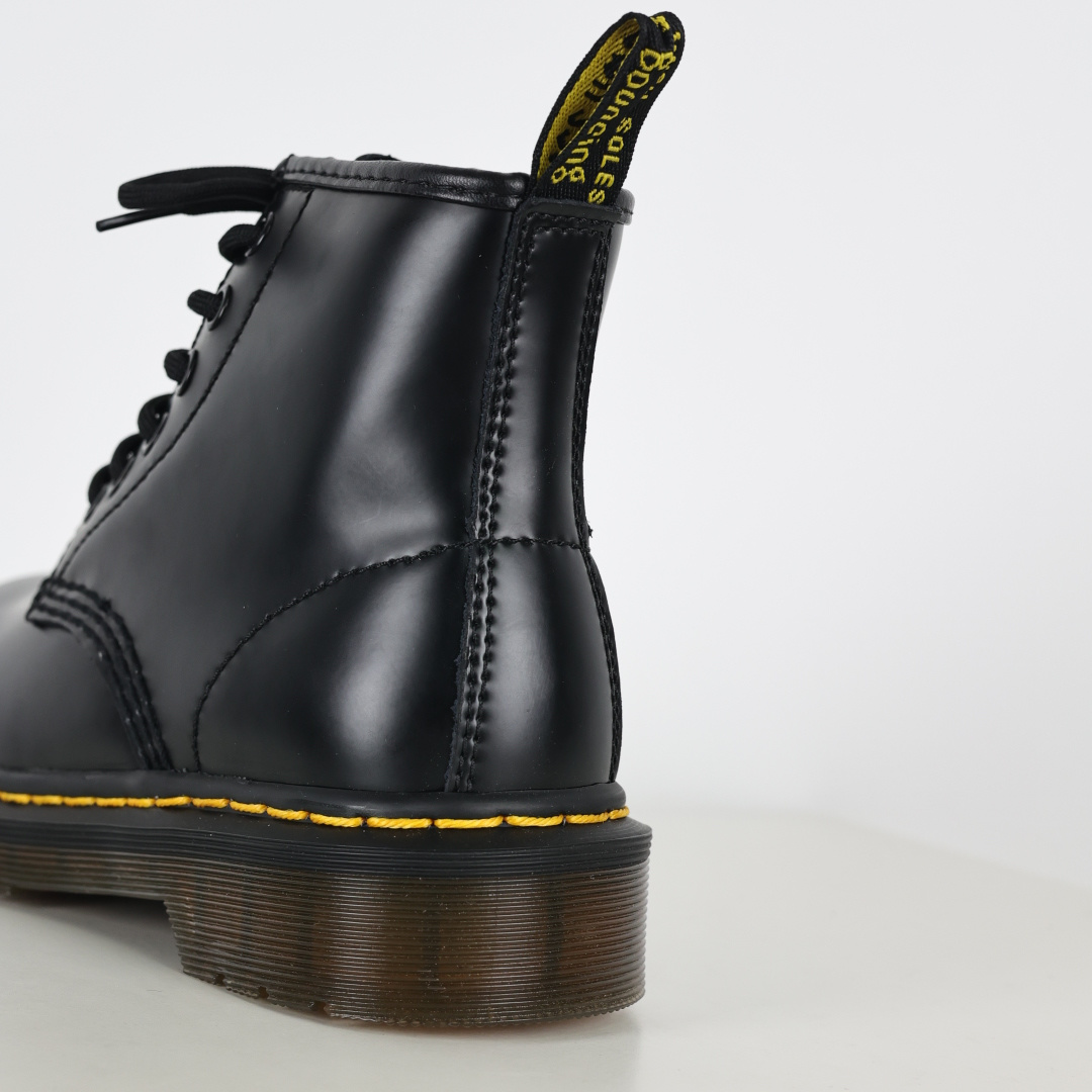 200 Dr.martens 马丁靴 1460系列 代 六孔高帮 硬皮