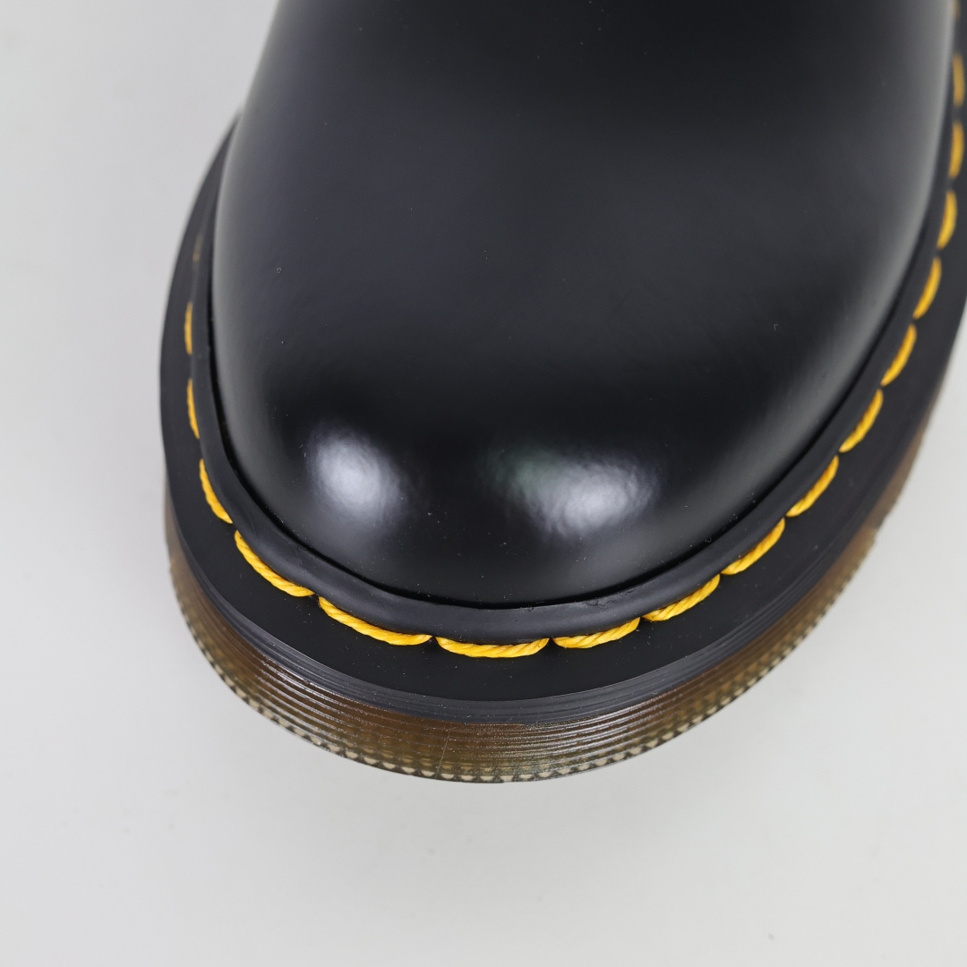 200 Dr.martens 马丁靴 1460系列 代 六孔高帮 硬皮