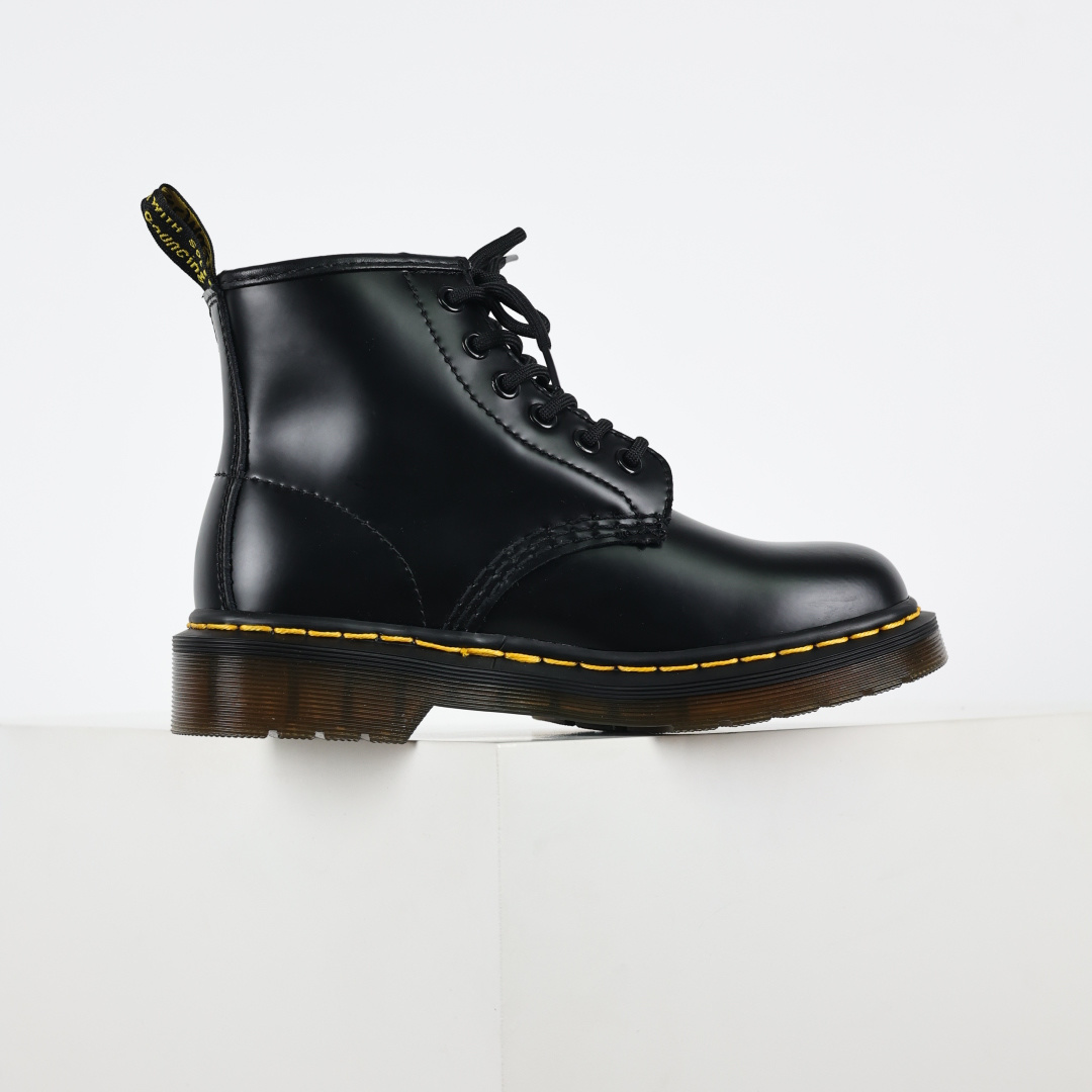 200 Dr.martens 马丁靴 1460系列 代 六孔高帮 硬皮