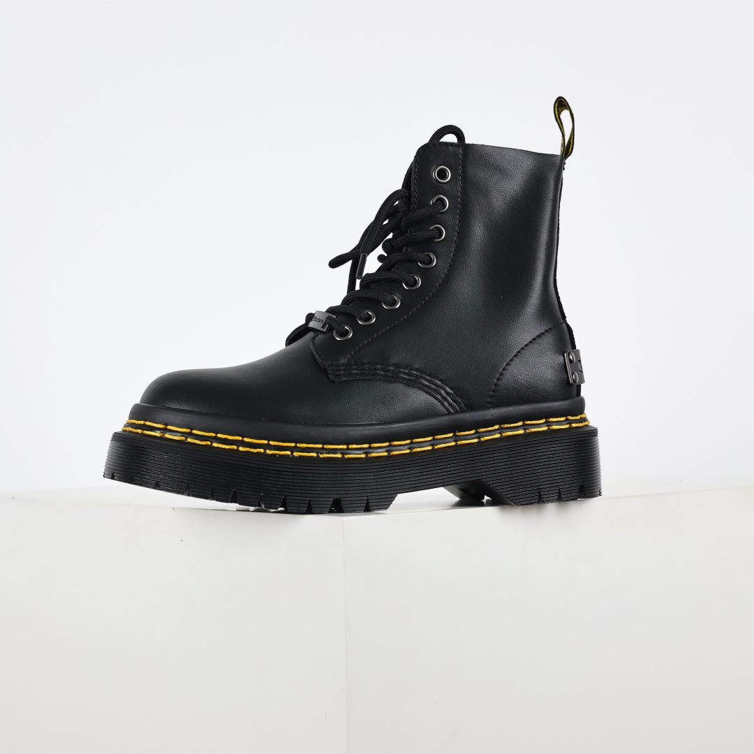 230 Dr.martens 马汀博士 马丁靴 1460 8孔高帮松糕底系列